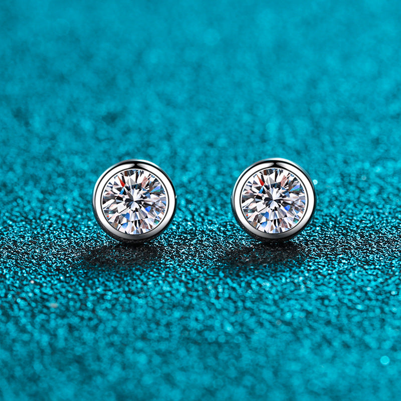 Shiny One Carat VVS Moissanite 925 Silver Stud Earrings
