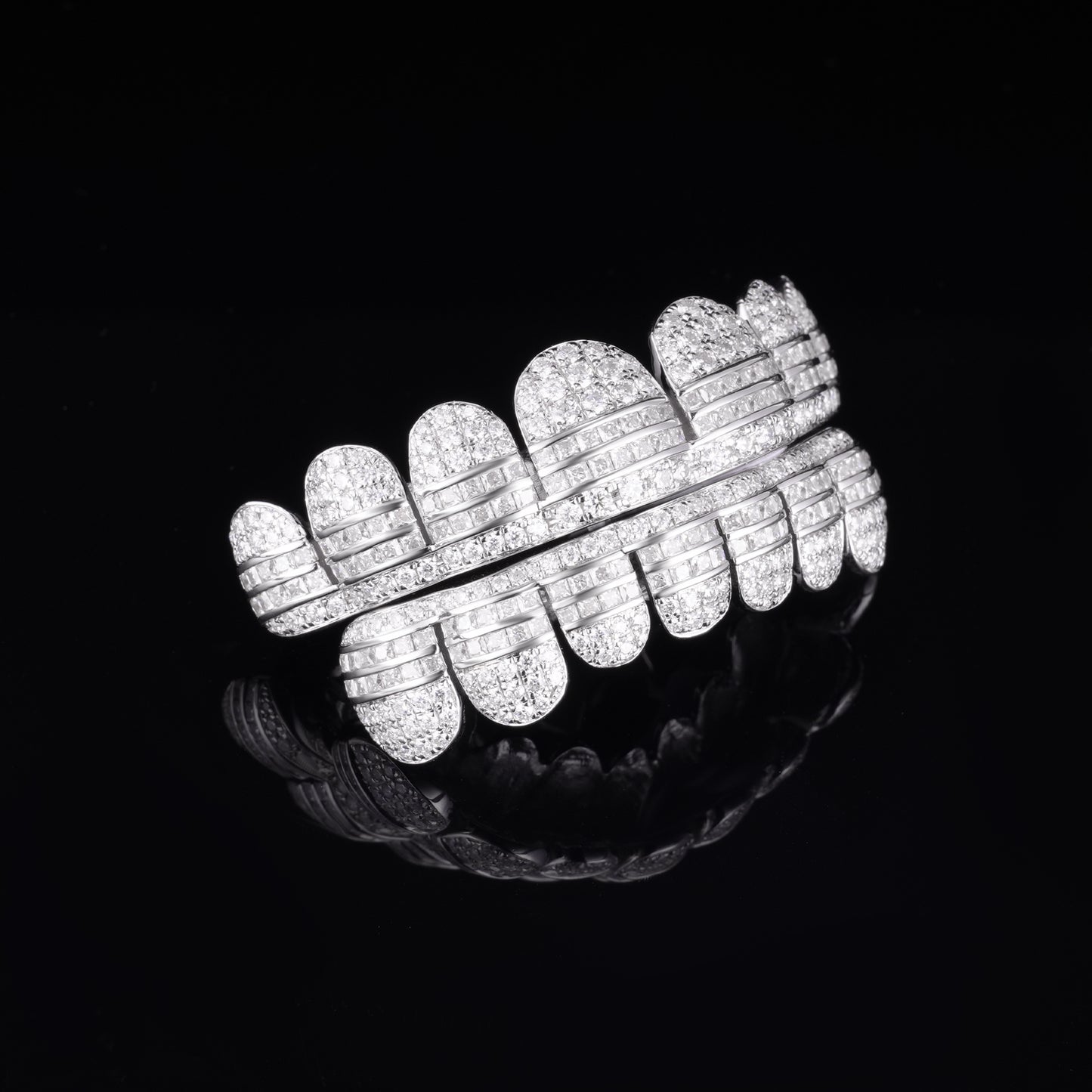 Custom VVS Moissanite Grills With Round Baguette Brilliant Cut Stones