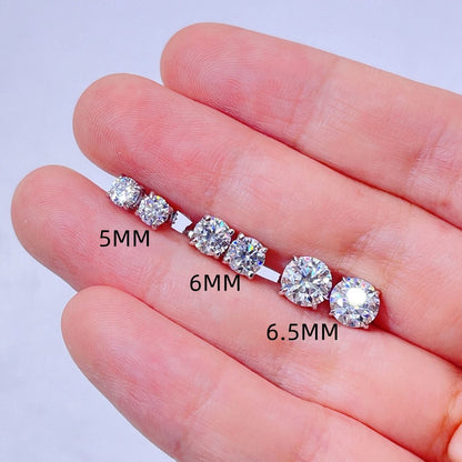 Customizable VVS Moissanite Stud Earrings 925 Silver Screw Back GRA Certificated