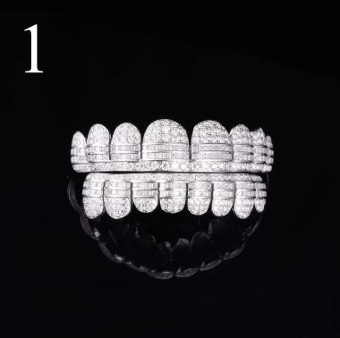 Custom VVS Moissanite Grills With Round Baguette Brilliant Cut Stones