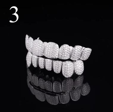 Custom VVS Moissanite Grills With Round Baguette Brilliant Cut Stones